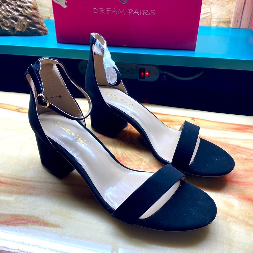 Dream Pairs Chucky Heel Ankle Strap Sandal
